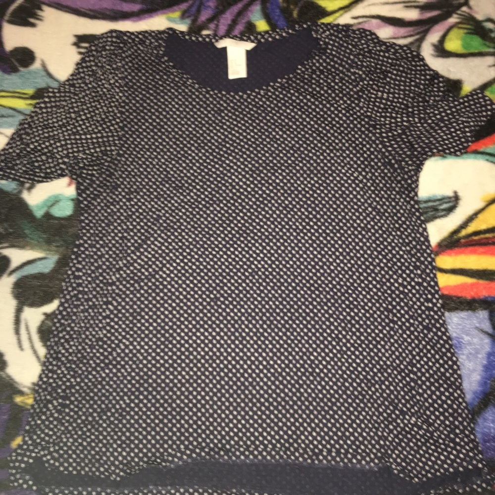 Blue blouse with white pattern